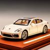 1/24 Porsche Panamera Metal Die-cast Sports Car Model Simulation Sound and Light Sedan Model Can Collect Ornaments for Boys Birthday Gifts