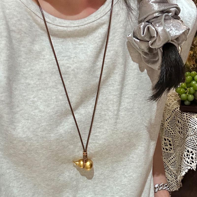 Elegant Women's French-Chinese Gourd Metal Choker Necklace - Luxury Fashion Versatile Sweater Chain