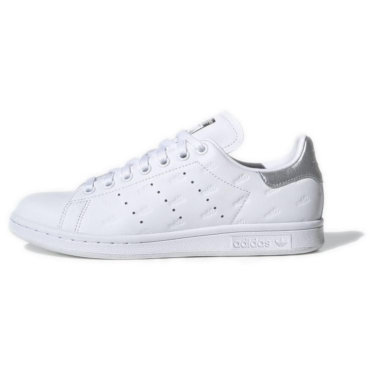 

adidas Stan Smith Debossed Logos — Женские кроссовки White Metallic Silver Cloud-White Silver-Metallic EF6854
