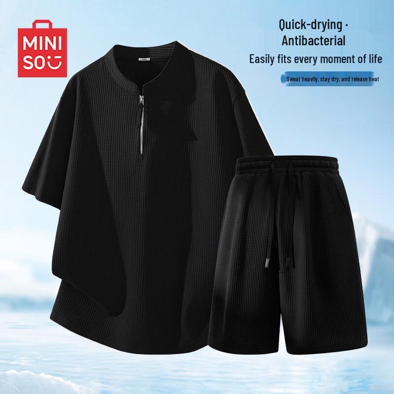 

MINISO Men s Quick-Dry Sport Suit - Short Sleeve & Shorts XL