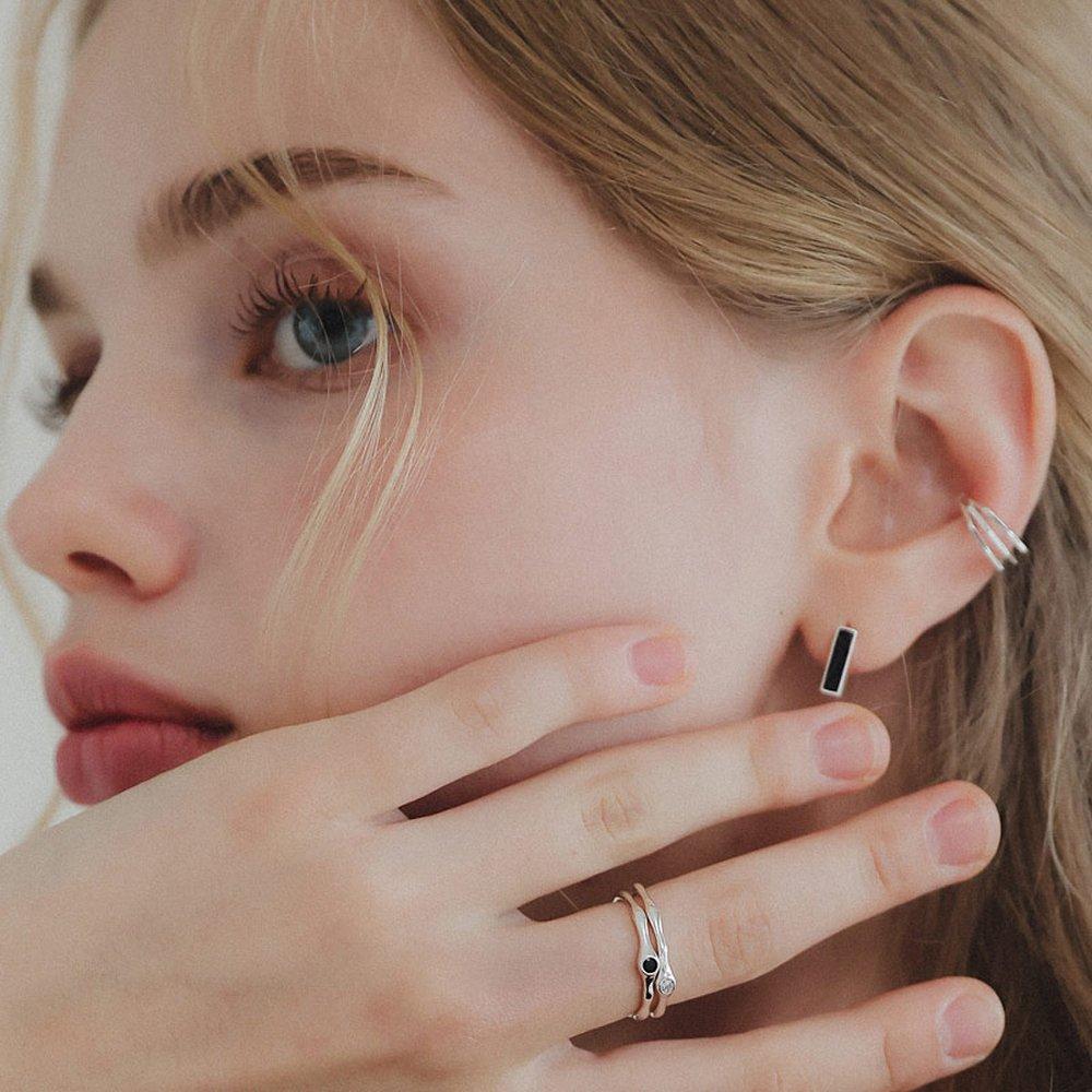 J.Lauren Angle Line Silver Ear Cuff M03931