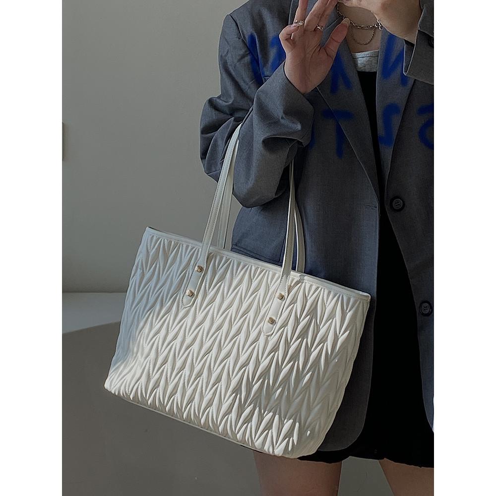 Ielgy Female Bag Large Capacity Commuter Tote Bag Portable