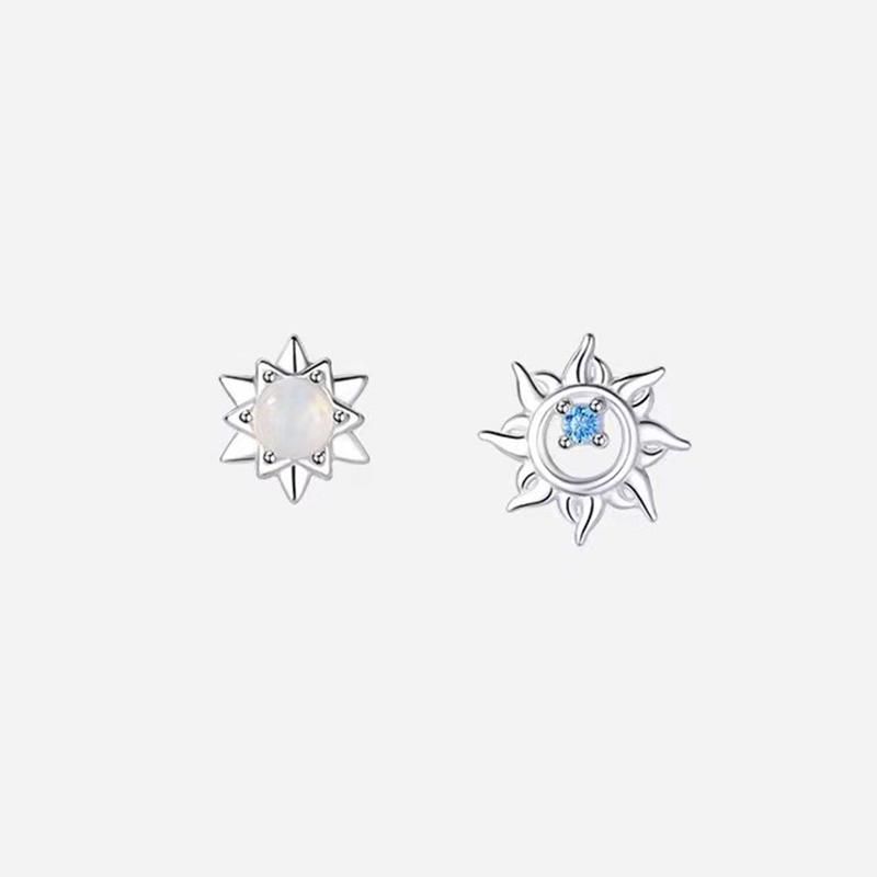 Real 925 Silver Asymmetry Zircon Sun Mini Stud Earrings For Women Cute Fine Jewelry Light Niche Accessories
