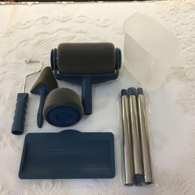 Telescopic Multi-Purpose Seamless Threaded Paint Roller & Corner Brush Set