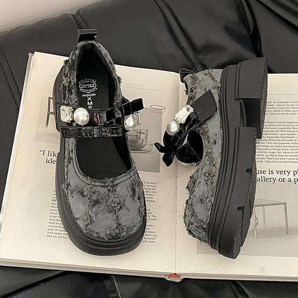 Niche one-word buckle pearl retro summer new versatile bow Mary Jane shoes women