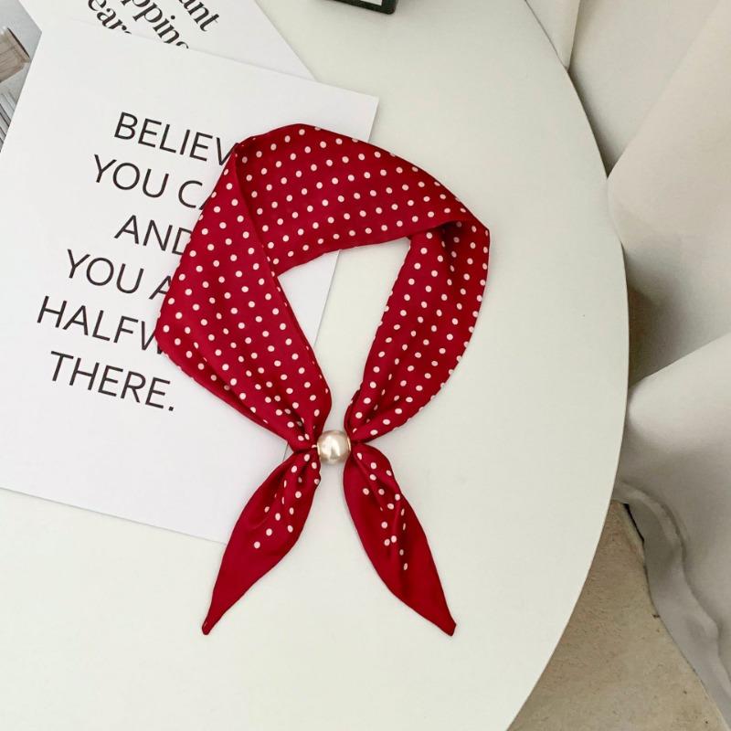 

Cashew flower silk scarf new lazy collarbone chain neck protector scarf scarf pearl necklace magnetic buckle silk scarf