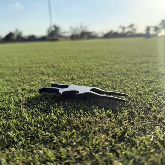 3'ü 1 Arada Golf Çim Onarım Aleti Manyetik Golf Tüp Tutucu Golf Arabası için Taşınabilir Çok Amaçlı Alet Top İşaretleyici Sigara Klipsi Erkekler için Bira Açacağı