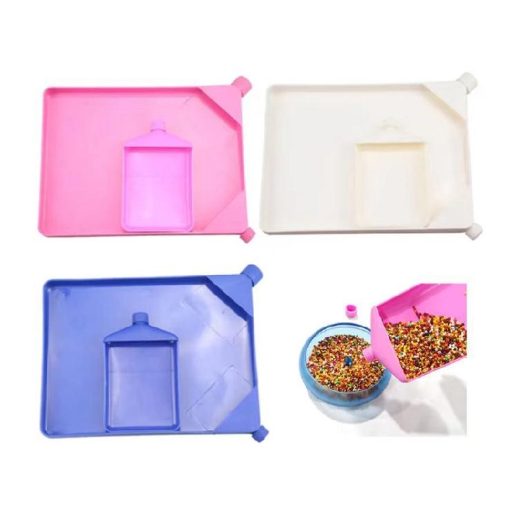 2Pieces Bead Handling Tray Beading Supplies Bead Sorting Tray Bead Funnel Tray Bead Pouring Tray Suitable for Beads