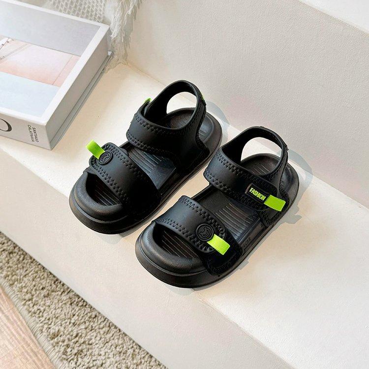 

Мальчиковые туфли сандалии Баотоу 2025 лето новые девочки универсальные повседневные туфли корейская версия детские на мягкой подошве пляжные туфли 36 чёрный