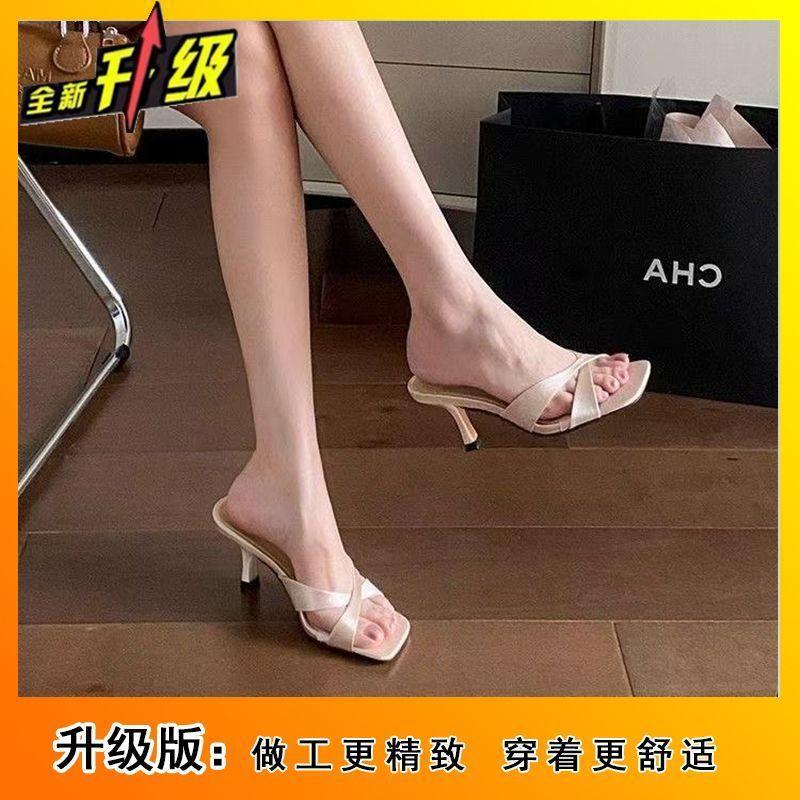 One-word square head French high heels for women's summer wear 2025 new fashion temperament retro open-toed stiletto sandals
