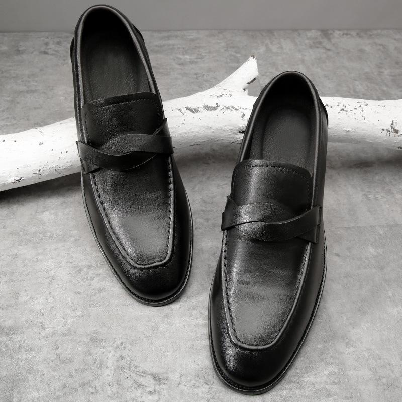 2025 direct supply new casual men's shoes British style business dress pointed leather shoes fashion men's loafers