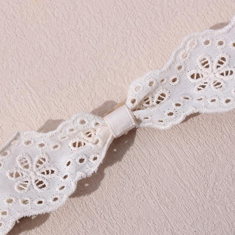 Delicate Embroidered Infant Headband White Lace Design Comfortable Hair Decoration for Photography Parties Daily Use