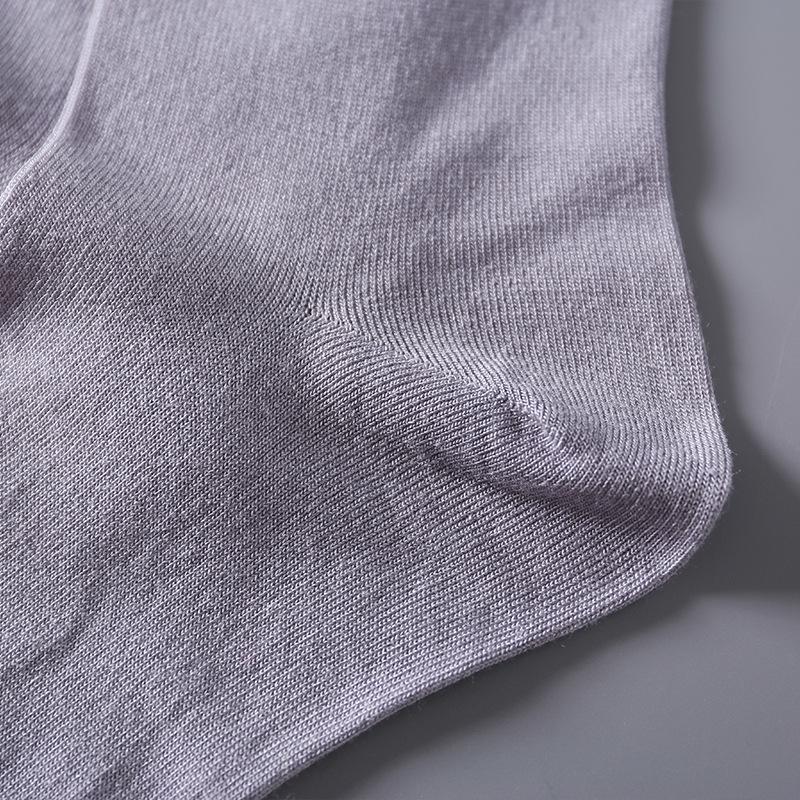 Men's Silk Socks for Healthy Foot Care - Ideal for Spring, Summer, and Autumn