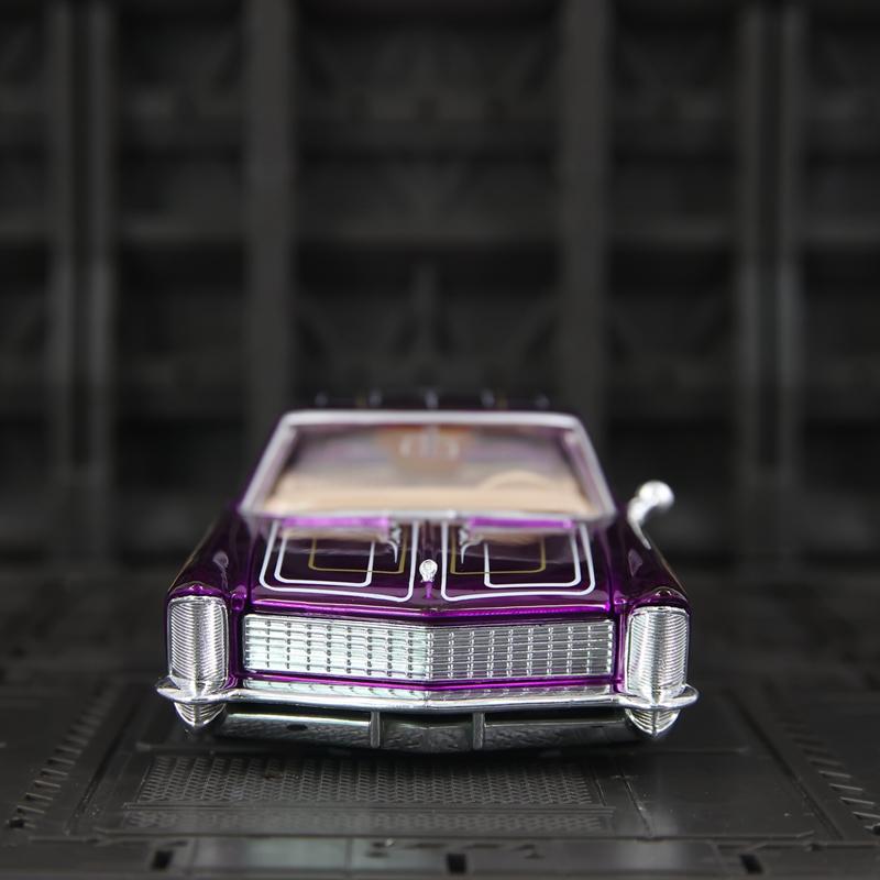 Maisto 1:26 Simulation Buick Riviera Alloy Car Model Ornament Collection Car Doors Can Open Supercar Static Desktop Gift