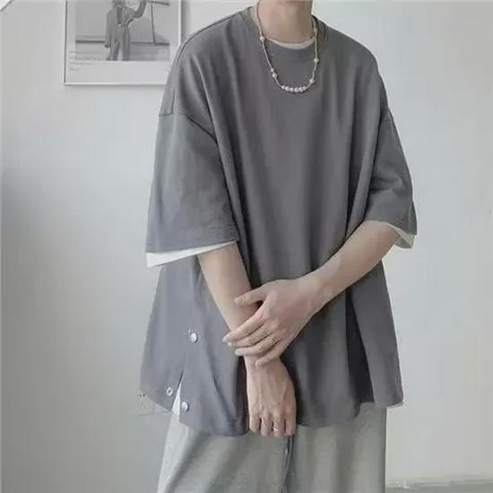 Men's Trendy Loose Fit T-Shirt, Short-Sleeved, Hong Kong Style, Versatile and Stylish.