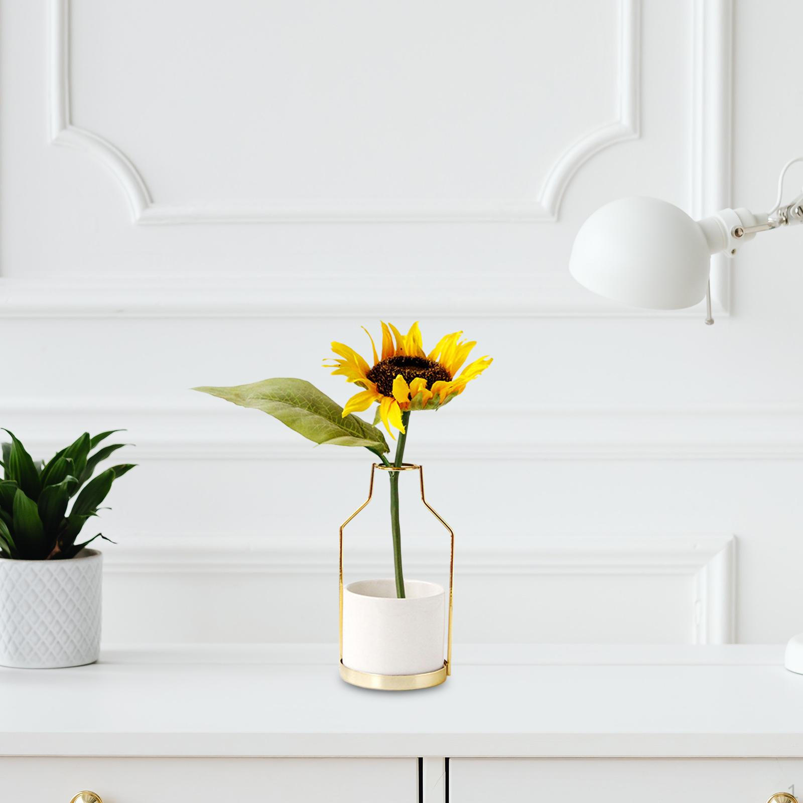

Elegant Tabletop Vase with Metal Stand - Stylish Ceramic Flower Holder for Home Decoration S_Aureate