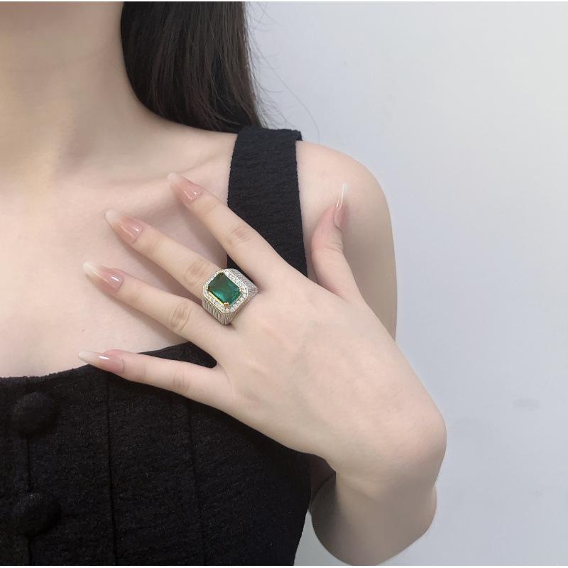 Hip-Hop Style Zircon Ring, Luxury Personality Emerald Men'S And Women'S Ring Jewelry Batch