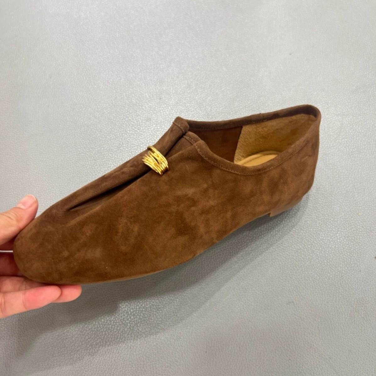 

Dong Jie retro flat single shoes women s new lazy shoes women s grandma shoes women 40 чёрный