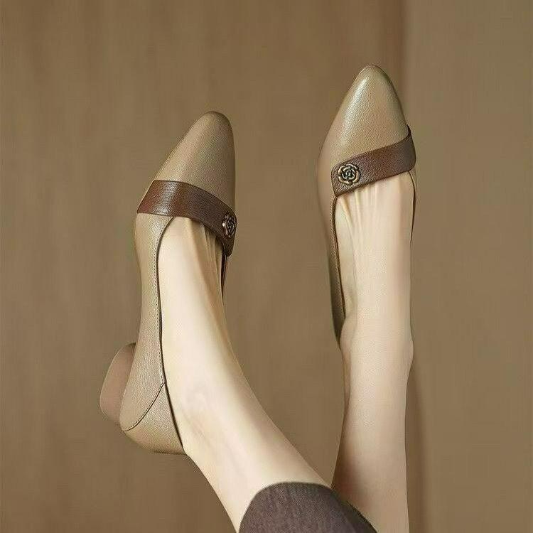 

French style light mouth single shoes women s autumn 2024 explosion new pointed soft sole color matching work thick heel small leather shoes 40 абрикосовий