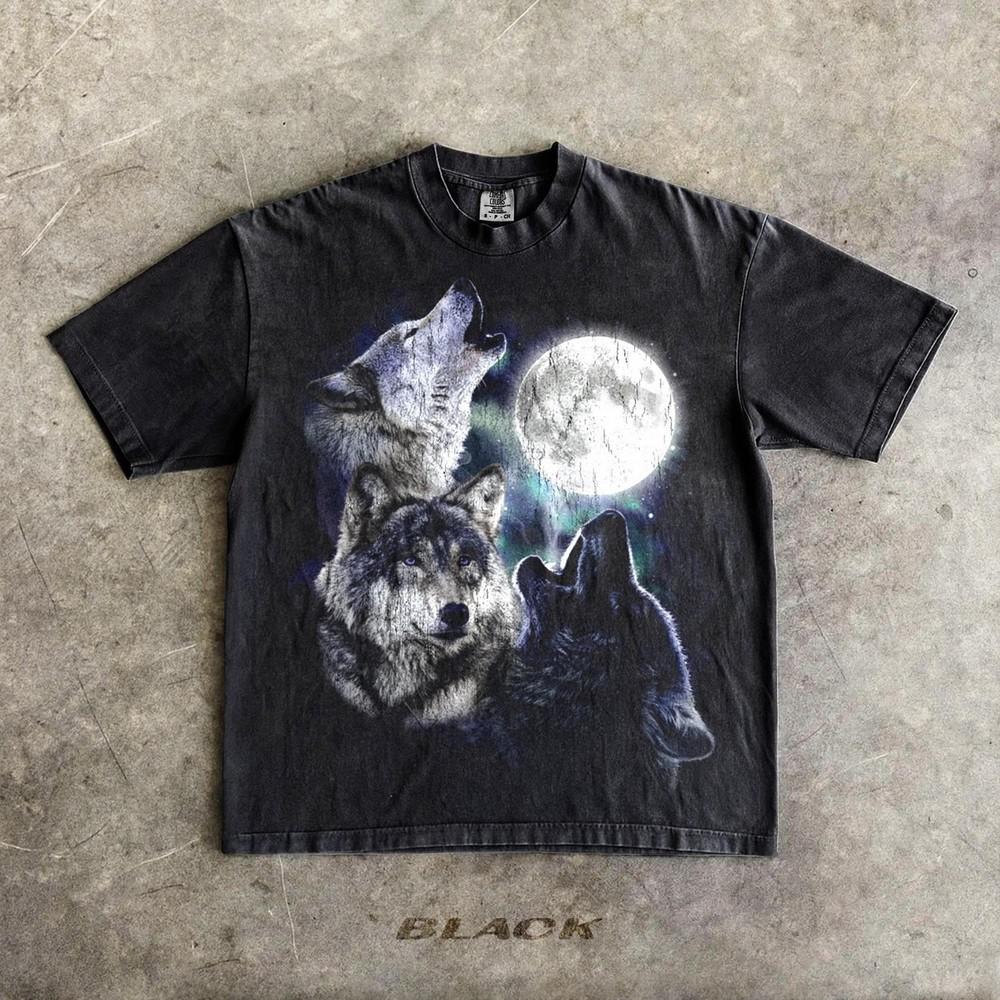 

Retro Vintage Three Wolf Moon 90s Graphic Tee Unisex Short Sleeve TShirt S5XL Unisex T-Shirt M