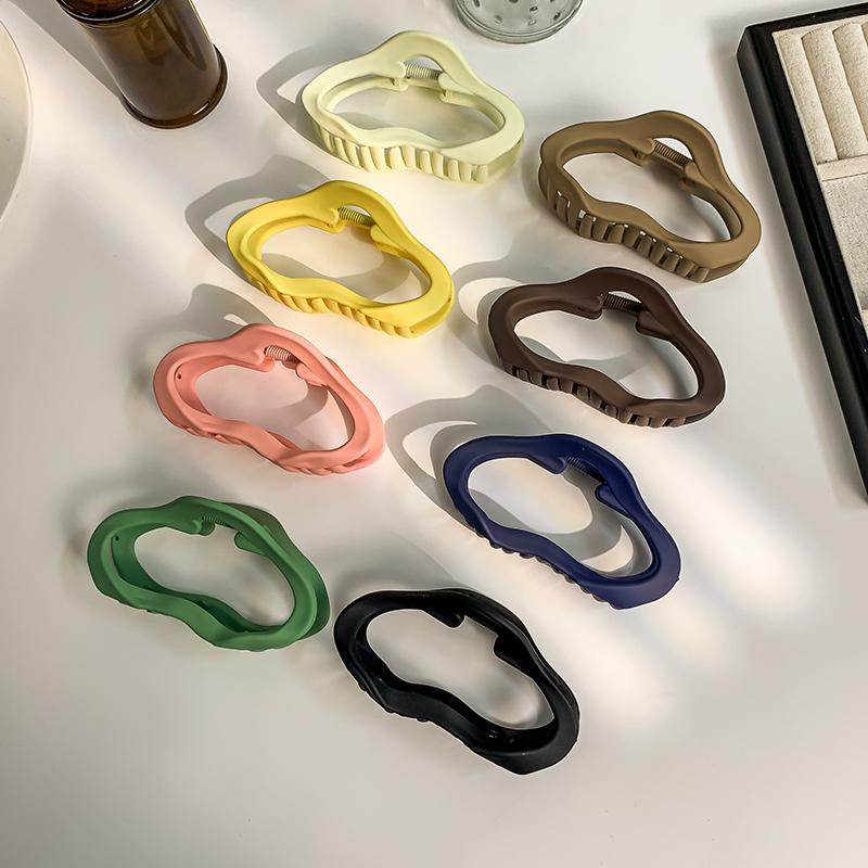 New Solid Color Geometric Hair Claw High Ponytail Clip Headwear Women's Fashion Hair Clip Barrettes Hair Accessories
