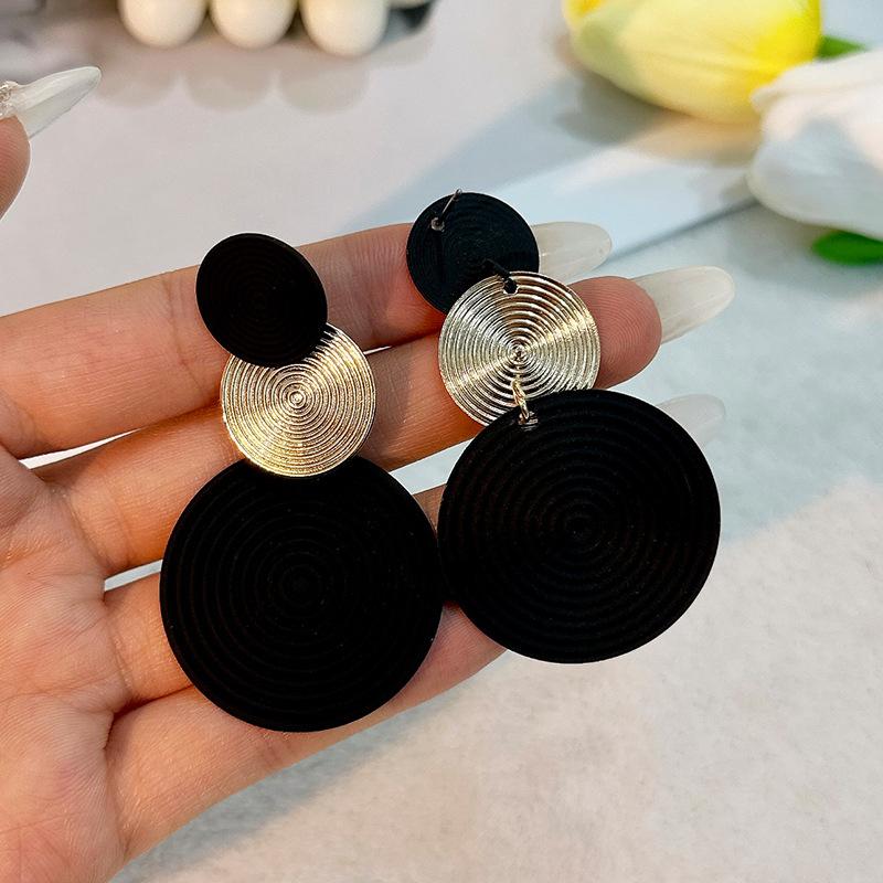 

Stylish Dangle Earrings Trio Circle Design Pick A Color U Prefer Match Daily Outfits Party Accessories Fashionable Trendy Stuff