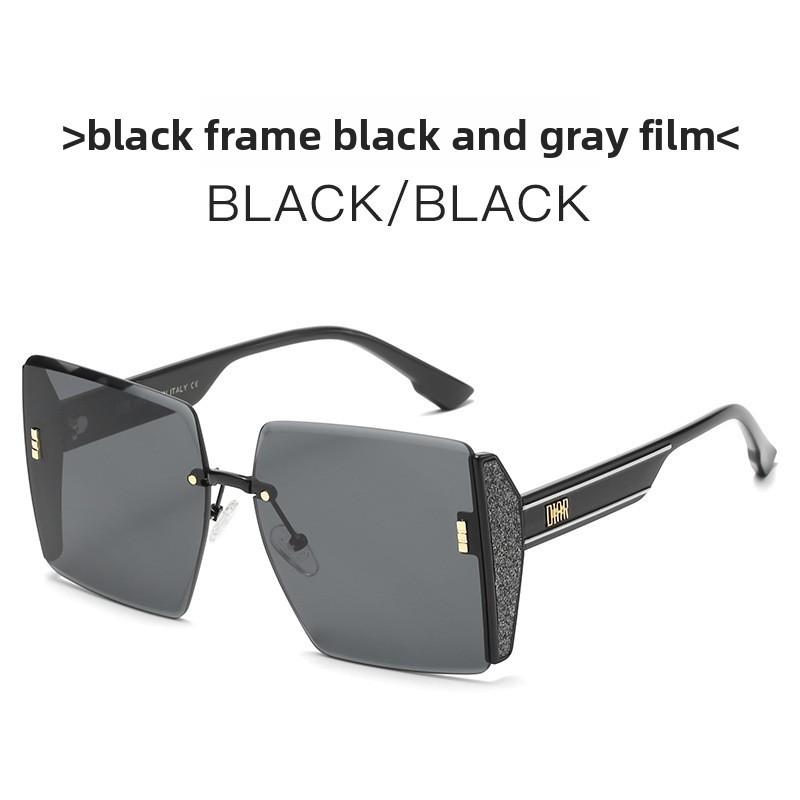 Stylish Pc Frame Oversized Square Sunglasses With Gray Lenses For Outdoor Activities BlackFrameGrayLens