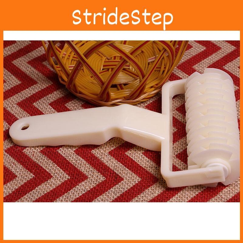Timeless Design Rolling Lattice Roller Pie Pastry Cutter For Versatile Kitchen Use