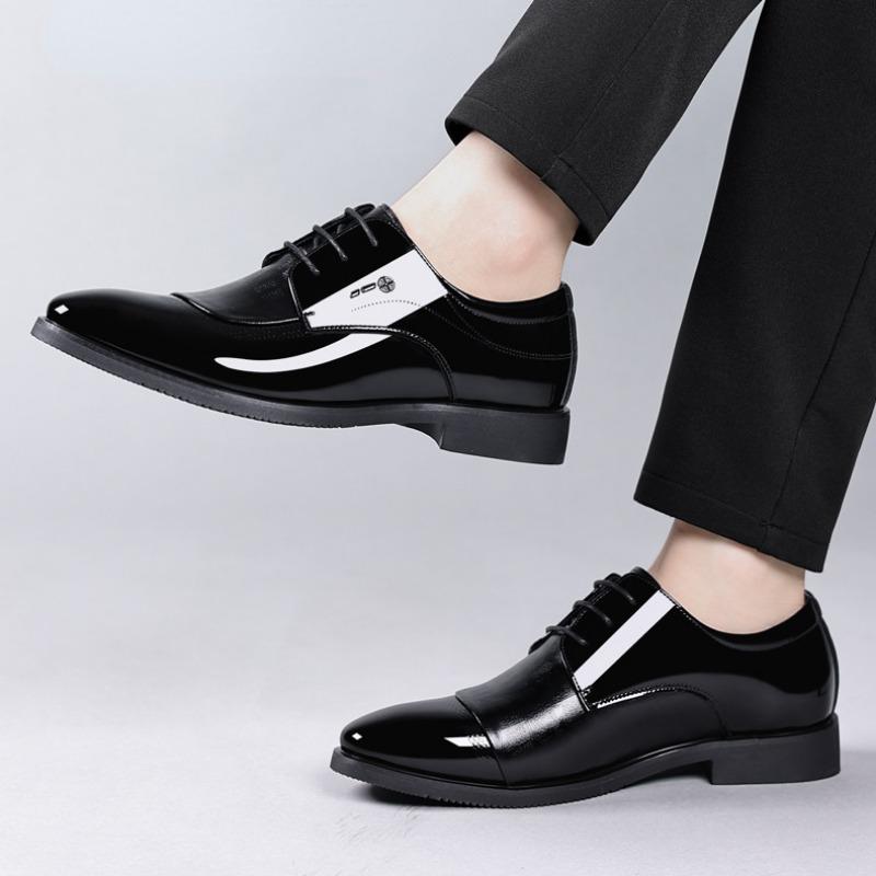 Fashion British Leather Business Men's Dress Shoes Designer Soft-soled Brogue Shoes for Men Fashion Light Pointed-toe Wedding Shoes Male