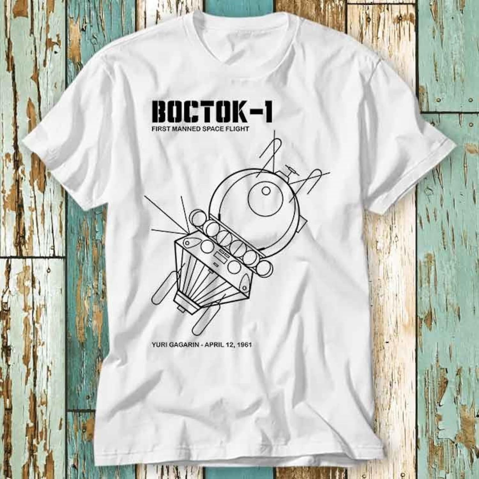 CCCP Boctok 1 USSR Space Yuri Gagarin Interkosmos T-Shirt Top Design Unisex Ladies Mens Tee Retro Fashion Vintage Shirt S740 M