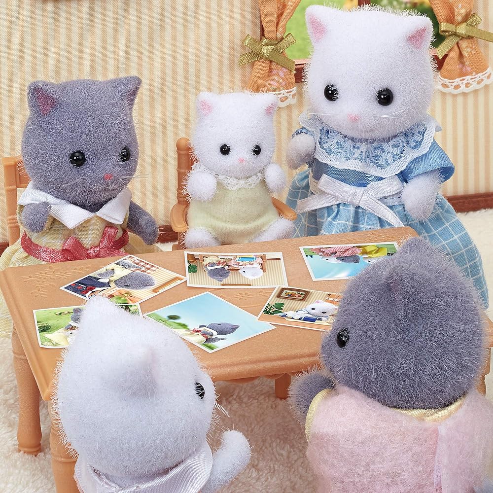 EPOCH Sylvanian Families Gato Persa Boneca Bebê Brinquedo 3,5 polegadas