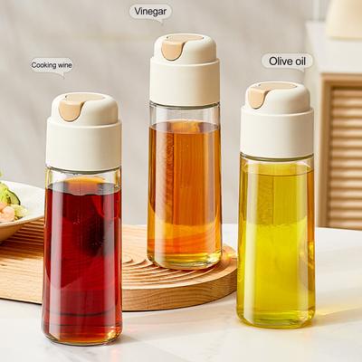 Oliatore Automatico in Vetro per Cucina Bottiglia per Olio con Beccuccio Antigoccia 320ml/500ml Oliera Antigoccia per Olio d'Oliva Aceto Salsa di Soia Vino
