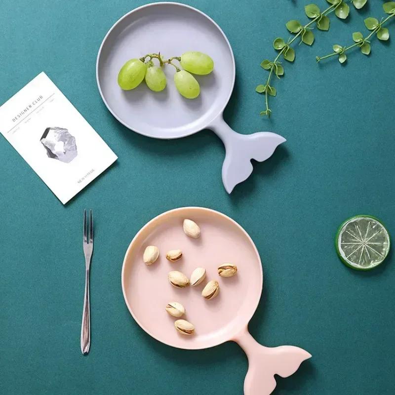 Kitchen Portable Tableware Cartoon Small Fish Shape Fruit Plate Snack Plate Dried Fruit Candy Creative Modern Cake Tableware
