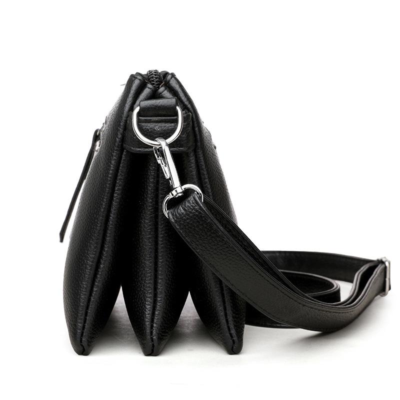 Fashionable and Fashionable Texture Middle-aged Woman Holding A Small Bag In Her Hand  Simple and Versatile One-shoulder Crossbody Bag