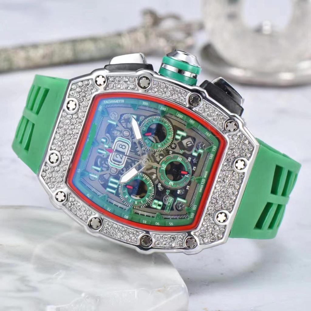 2020 European-American Diamond Skull Six-Hand Quartz Barrel Men's Watch
