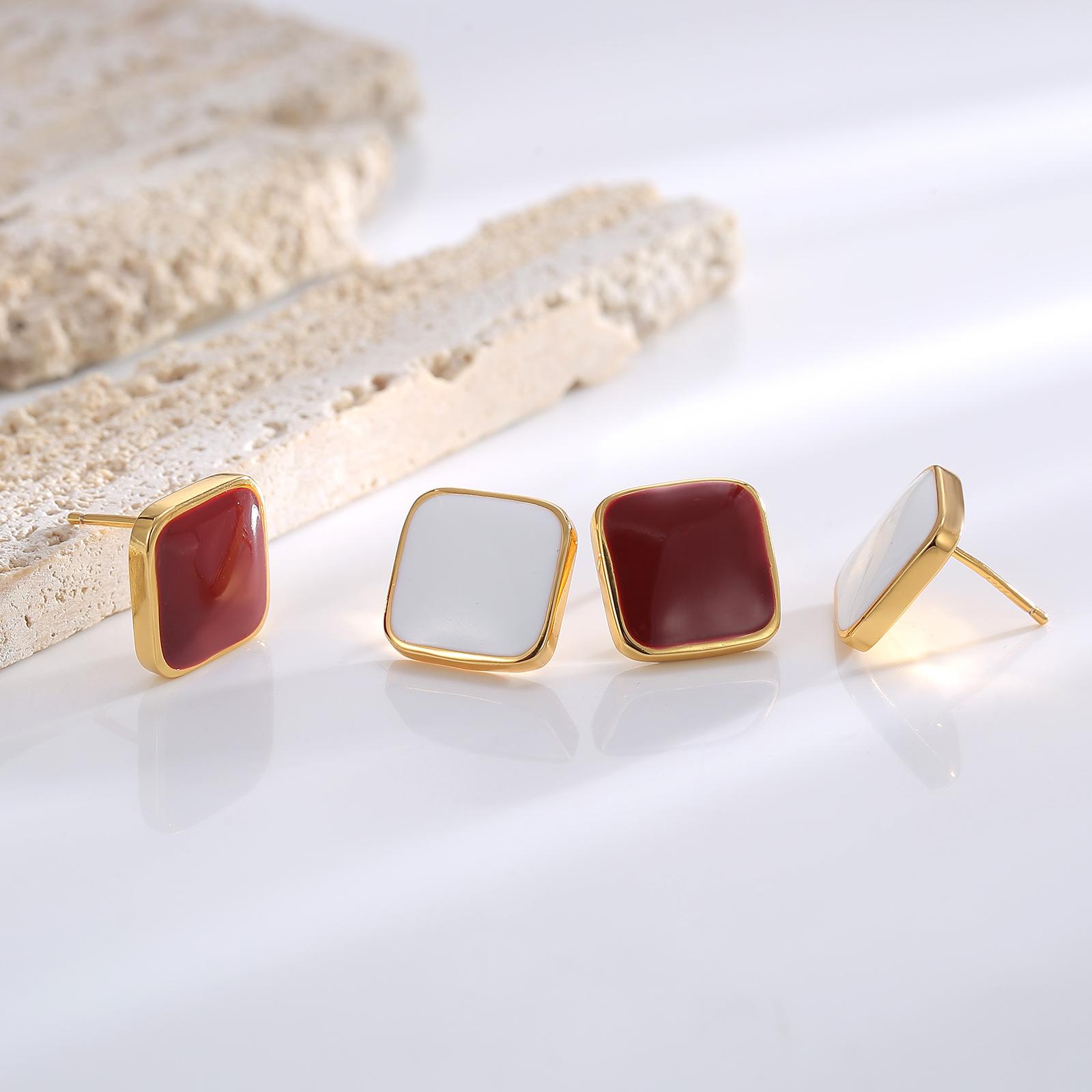 

Изысканные квадратные серьги со стразами для женщин, серьги с камнями белого цвета и цвета фуксии, золотые серьги-гвоздики, минималистичный элегантный ювелирный подарок для нее