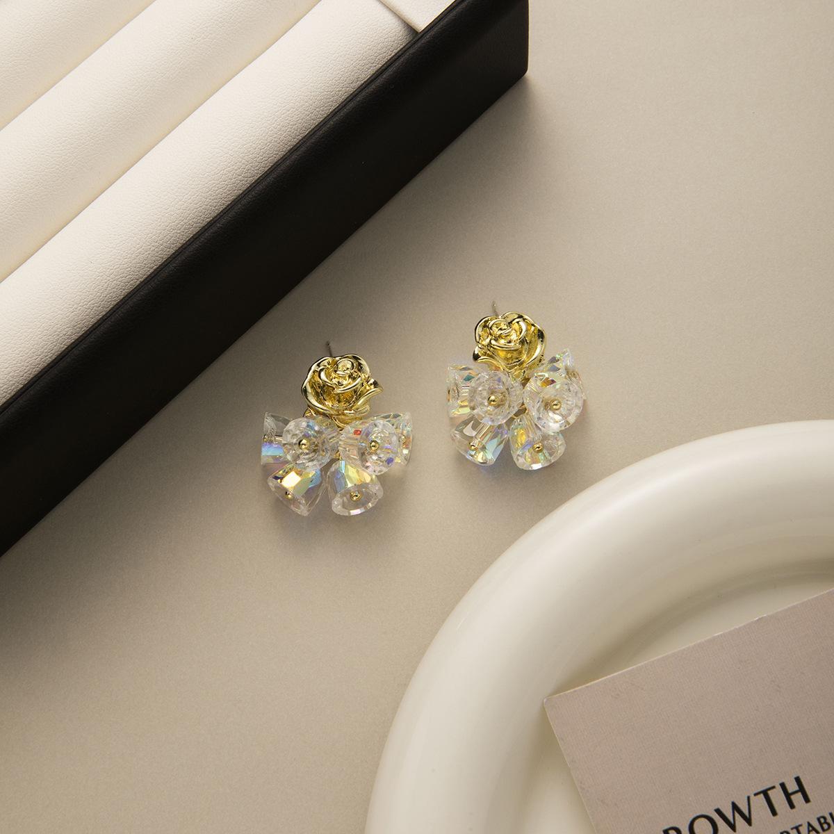 French Retro Light Luxury Unique Earrings Super Flash Rose Crystal Fringed Stud Earrings Personalized Sweet Niche Earrings