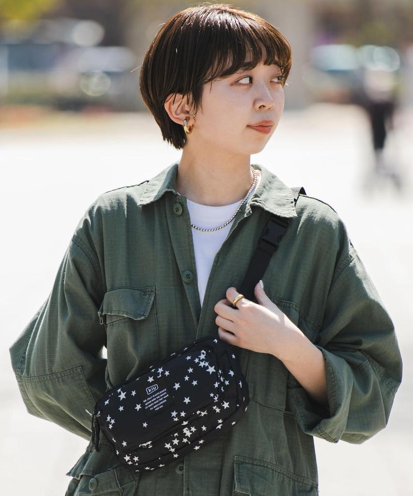 KiU 300D Mini taška přes rameno s přední kapsou, vodoodpudivá, nepromokavá, taška na tělo, venkovní, festivalová, ležérní, roztomilá, stylová, pro muže