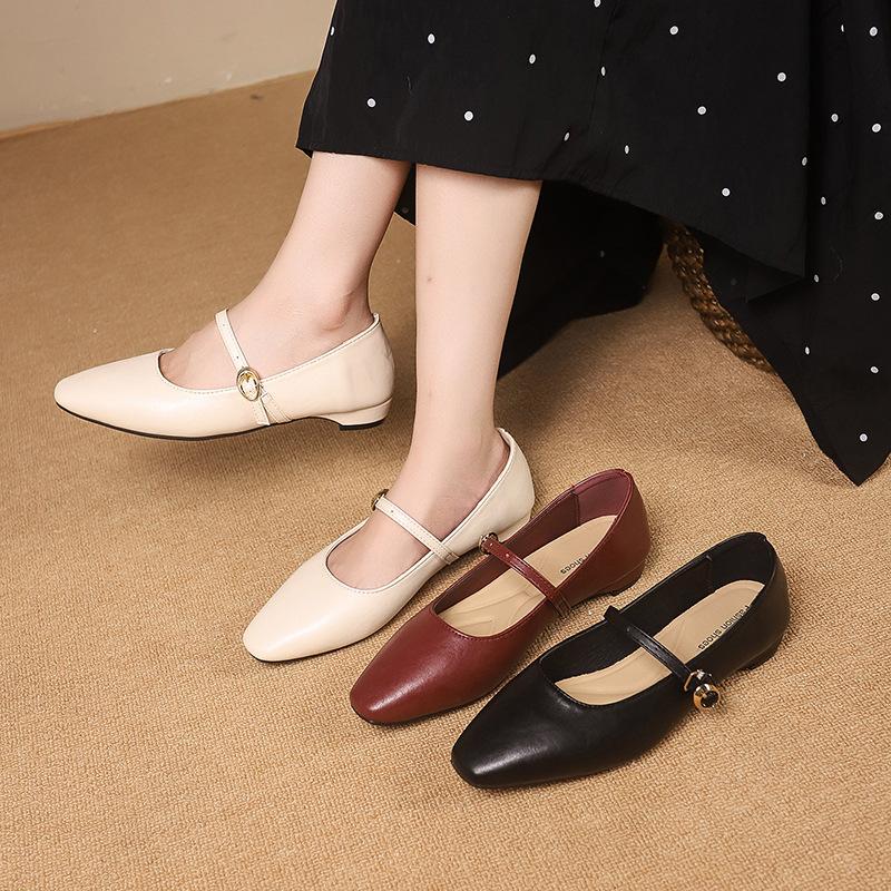 

Весенне-осенние новые туфли-лодочки на низком каблуке с ремешком и неглубоким вырезом, модные, под юбку, женские туфли 40 бежевый