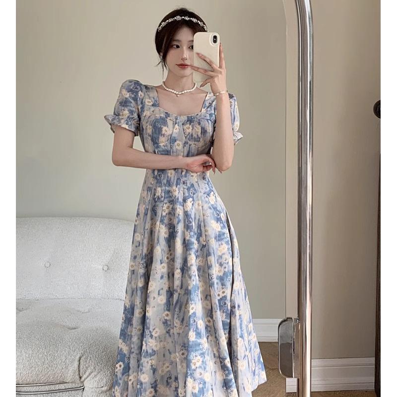 Blue floral French large size women's niche dress women's long dress oil painting slightly fat and thin mm belly covering skirt