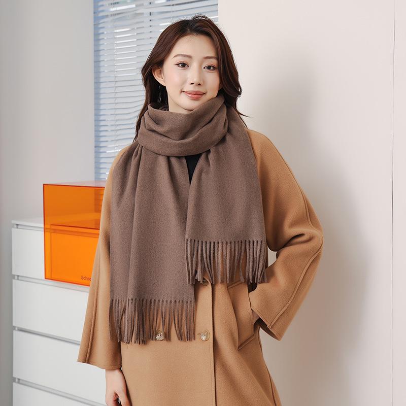 Luxurious Women's Cashmere Wool Scarf: Versatile Solid Color Shawl for Autumn and Winter