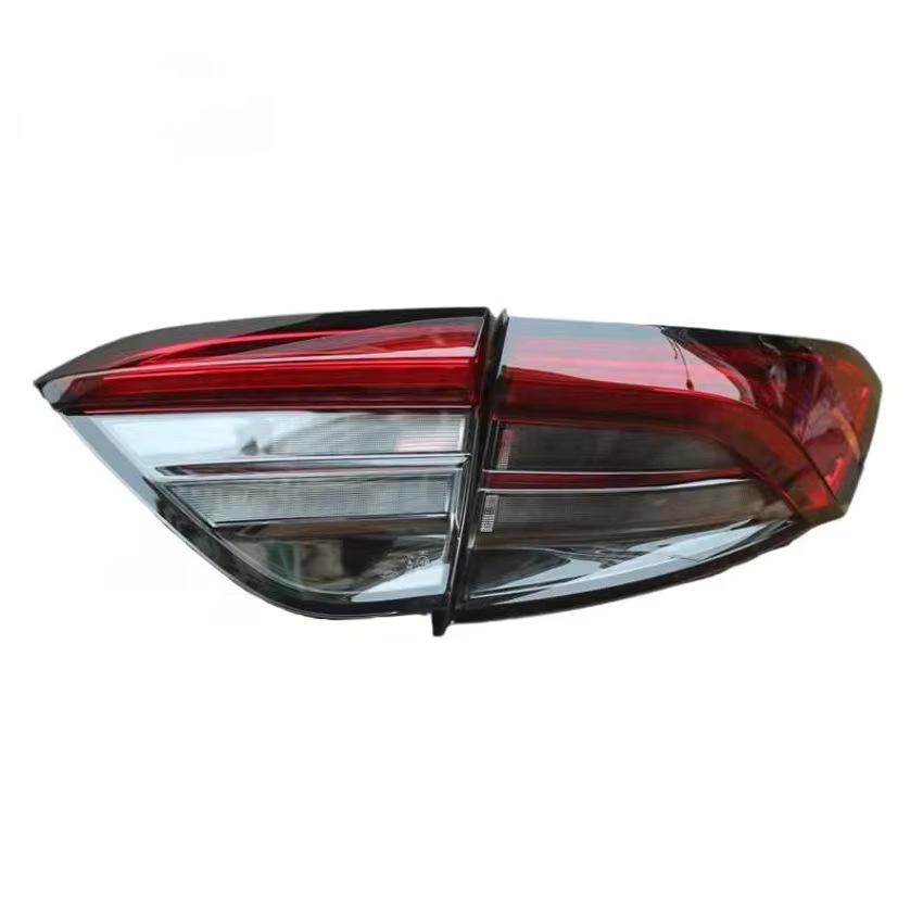 Levante 2021-2022 Taillight Compatible: Models 670155094, 670155098.