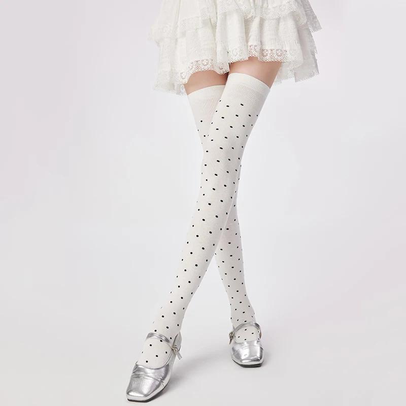 Frühlings Damen Polka Dot Kniehohe Socken Modische Hochwertige Gekämmte Baumwollstrümpfe Geeignet für Damenbekleidung Mit Geschenk