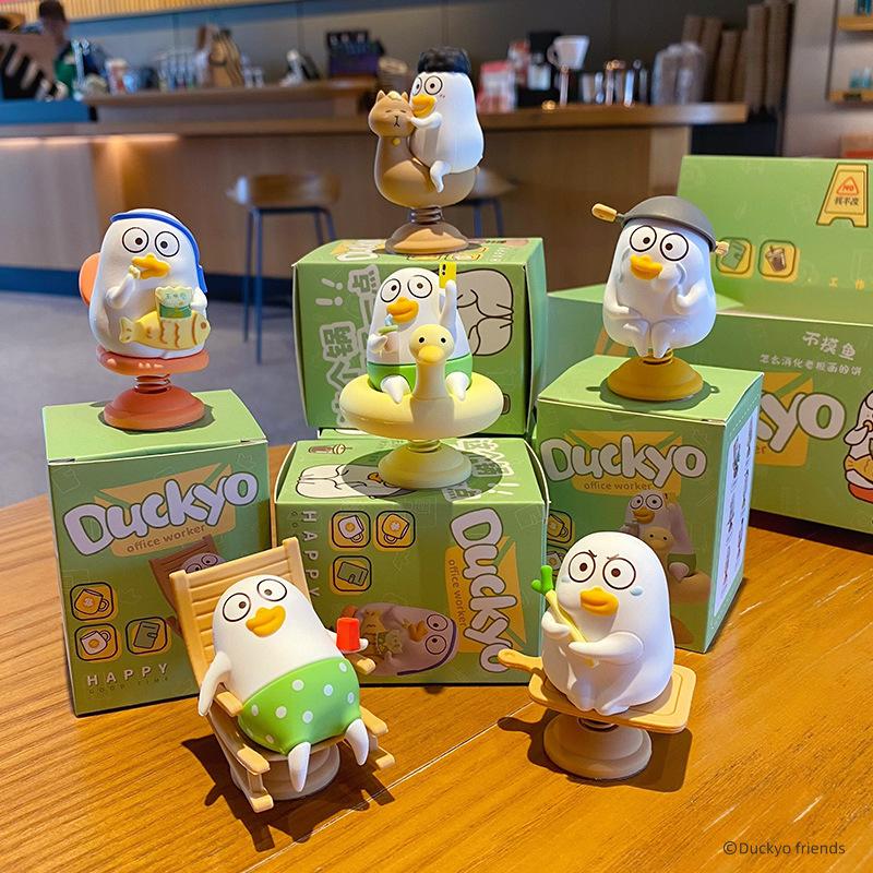 Handmade Office Desk Ornaments, Little Liu Duck Rattle, Car-mounted Ornaments, Electric Vehicle Consultation Vehicle Decoration