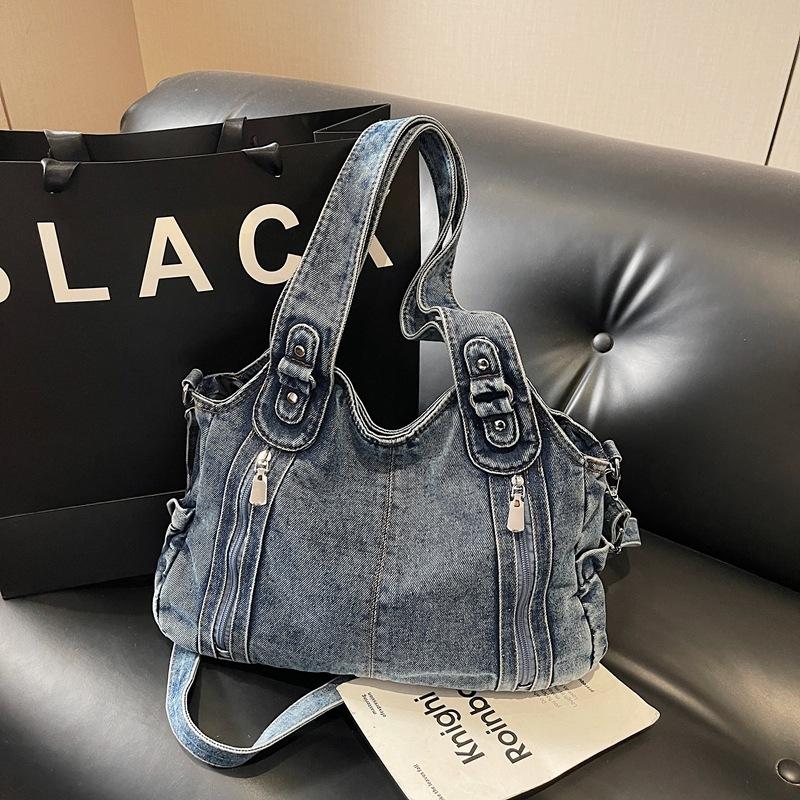 Large-capacity Tote Bag - Versatile Retro-style Single-shoulder Bag for Daily Commuting and Fashionable Handbag