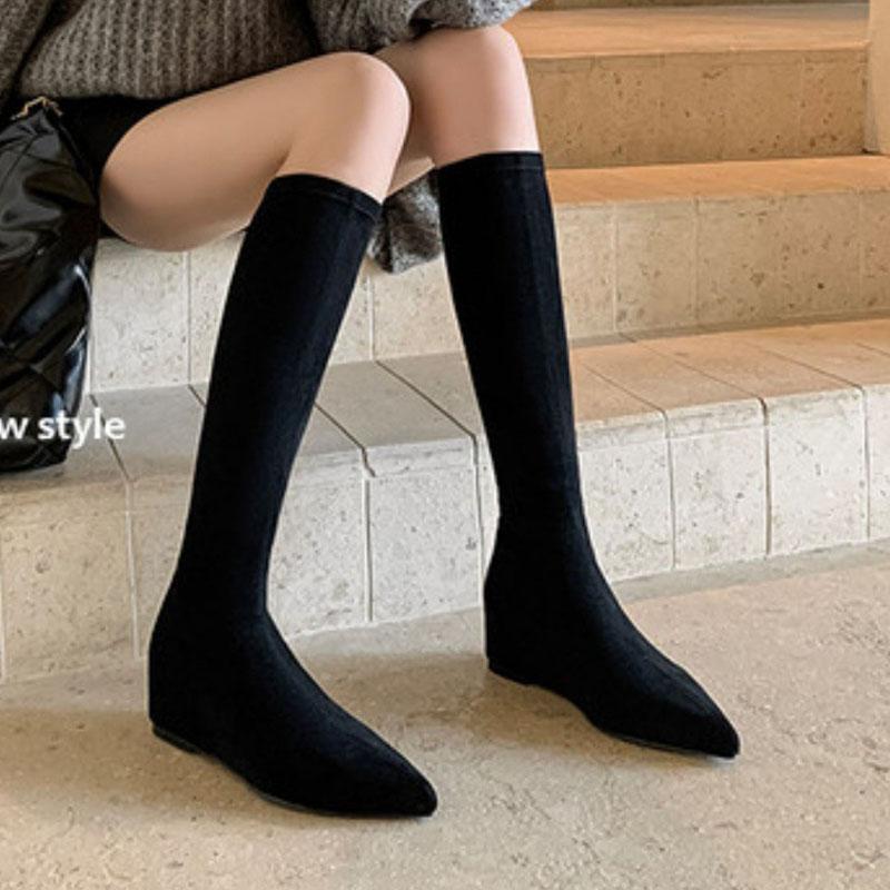 Mode Spetsig Tå Inre Höjd Elastiska Knähöga Stövlar Kvinnor Höstskor Mode Enfärgad Mocka Slip on Platt Sula Lång Socka Botas