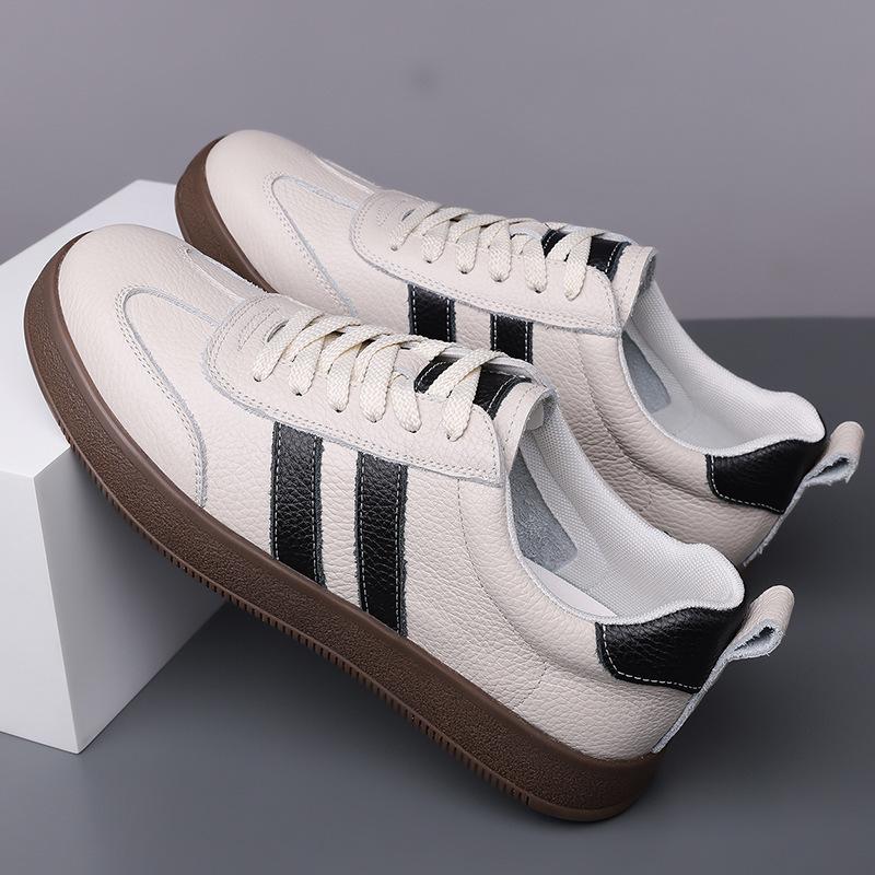 

Leather men s shoes summer new comfortable soft-soled sports style casual board shoes men s leather waterproof Forrest Gump shoes 44