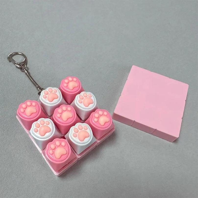 9‑Buttons Cat Paw Keyboard Fidget Toys for Adults Clicky Keycap Clicker Keychain For Office Work School Stress Relief Anxiety