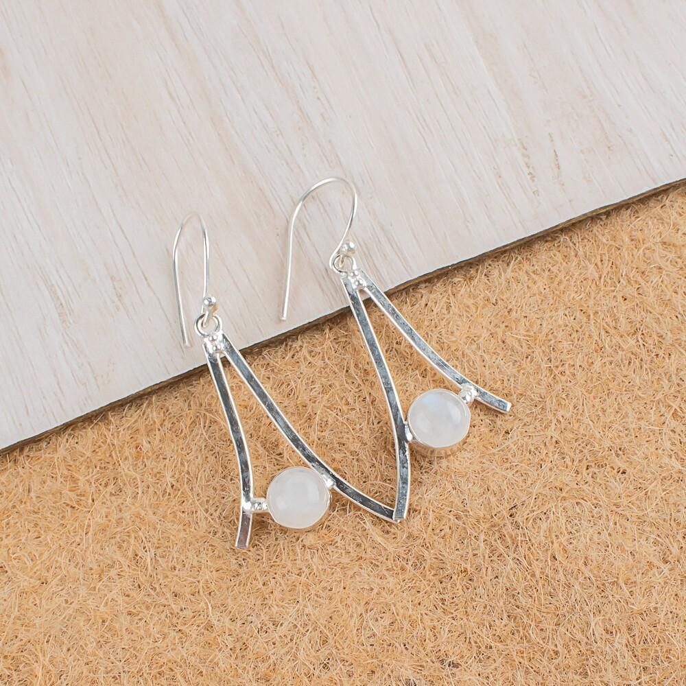 

Радужный Лунный Камень Драгоценный Камень 925 Стерлинговое Серебро Ювелирные Изделия Ручной Работы Серьги 1,45 EE-66-38