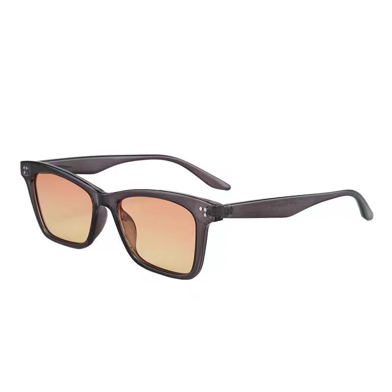 Korean Style Fashion Sunglasses Rivets Decoration Square Shape Women Sun Glasses Travelling Hiking Cool Sunglass